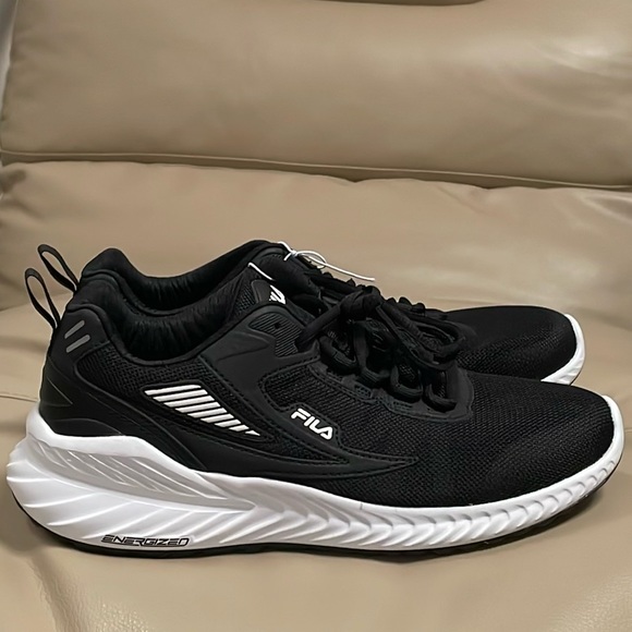 Woman’s Fila Shoes - Picture 5 of 5